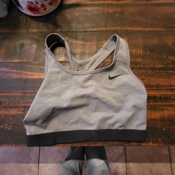Nike dry fit sports bra